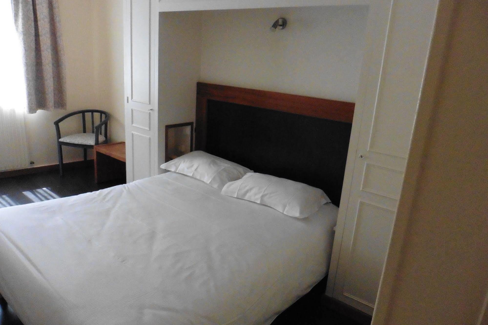Hotel De L'Orme, Akena Évreux Eksteriør bilde