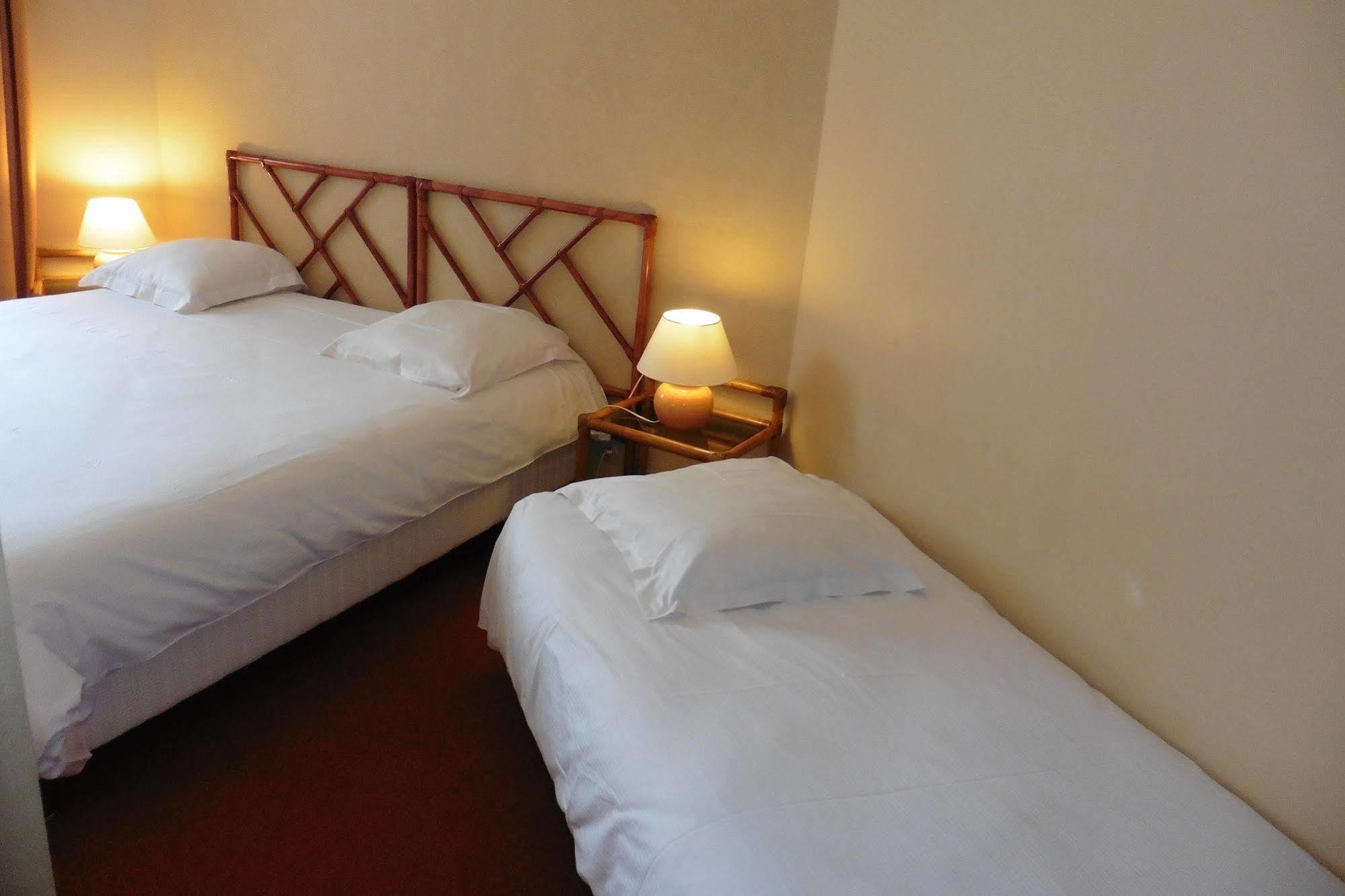 Hotel De L'Orme, Akena Évreux Eksteriør bilde